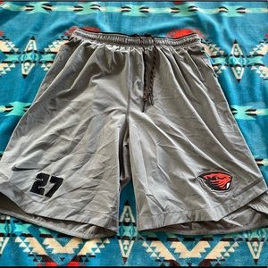 Mens beaver basketball dri fit Nike shorts